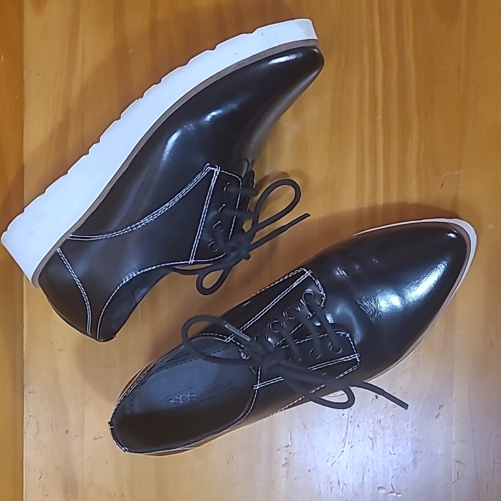 Asos Black Faux Leather Brogues - Picture 7 of 12
